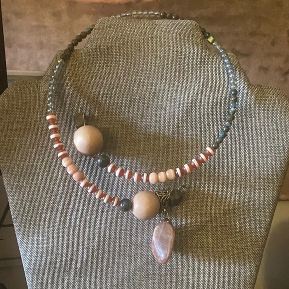 JUPITER AMOR - Picture 2 of 6